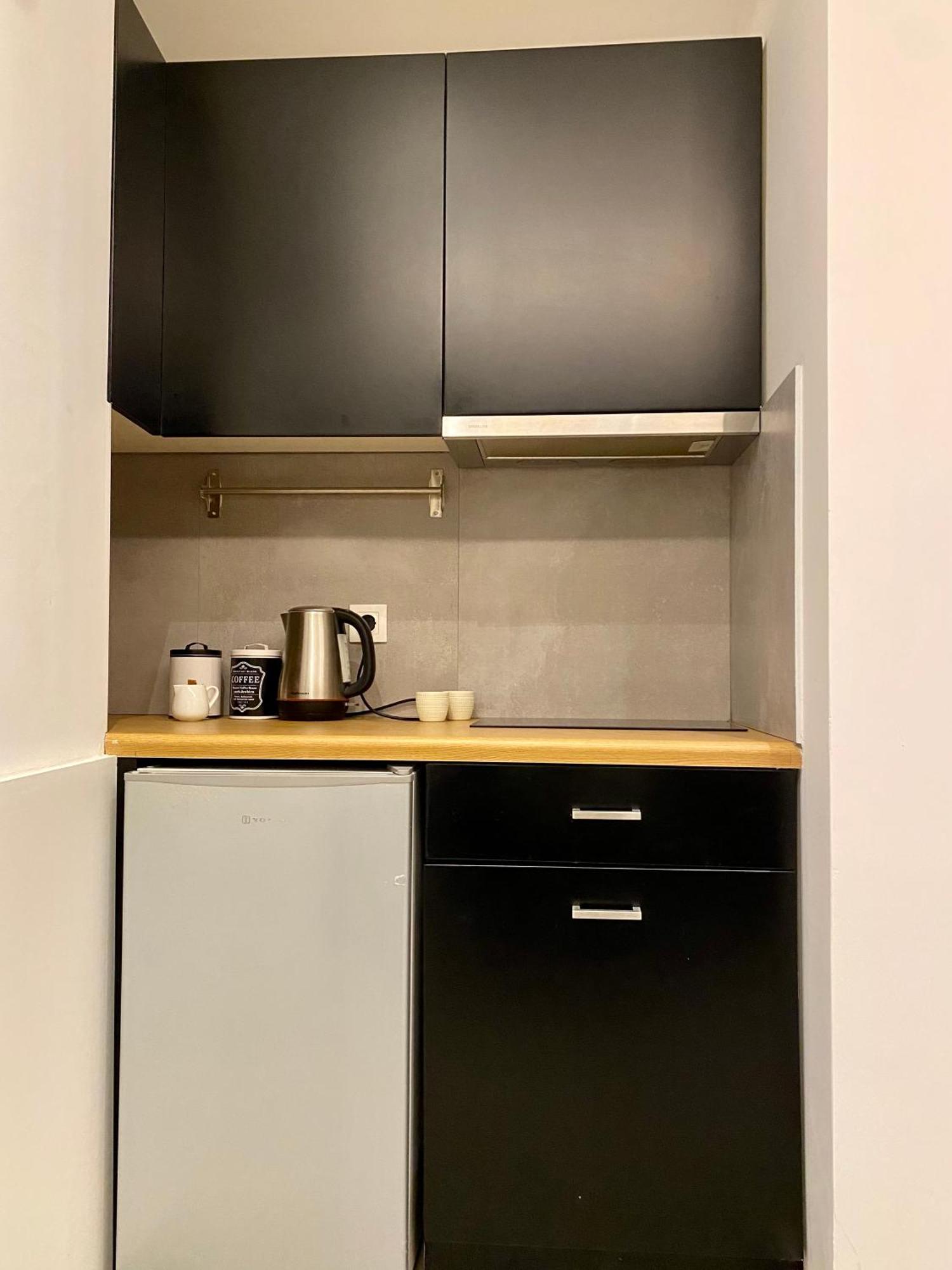 A Place 4 U Below Acropolis Apartment Атина Екстериор снимка